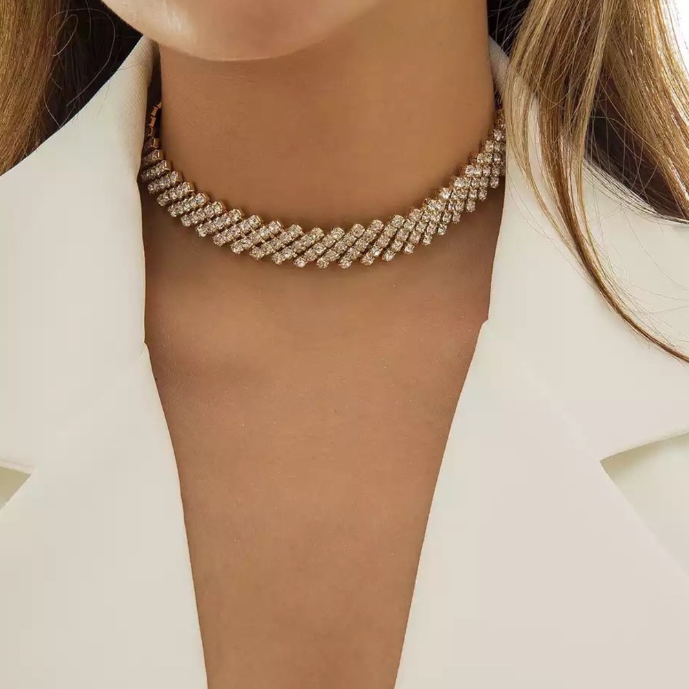 🆕 Iced Out Rhinestone Gold Chunky Chain Choker - Picture 2 of 6